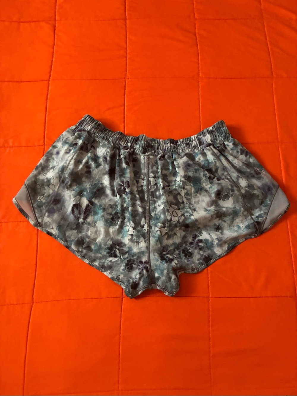 Lululemon Shorts Womens 14 Gym Athletic Activewear Running Sportswear